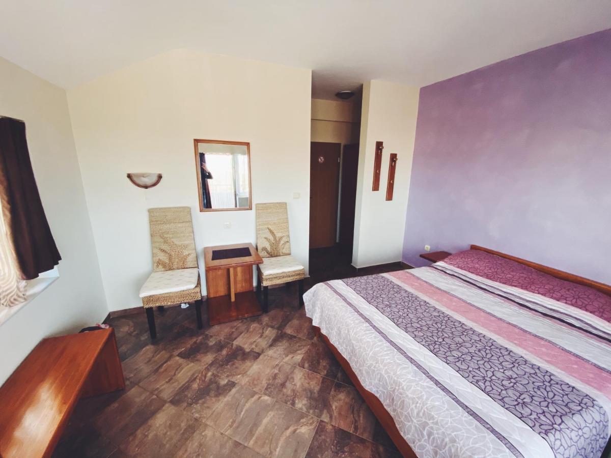 Hotel Fancy Sofia Esterno foto